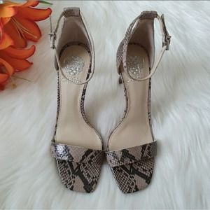 New Womens Vince Camuto Lauralie Taupe Tucson Snake Print Sandals Size 9